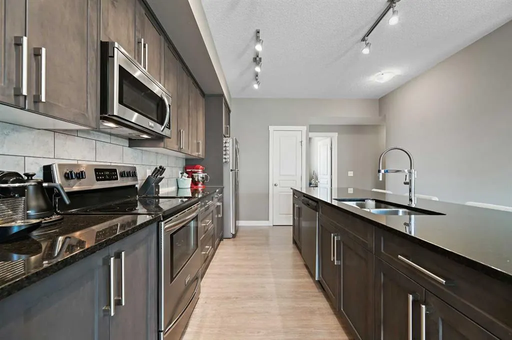 310 Cranford Walk SE