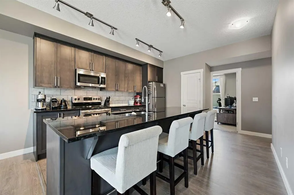 310 Cranford Walk SE