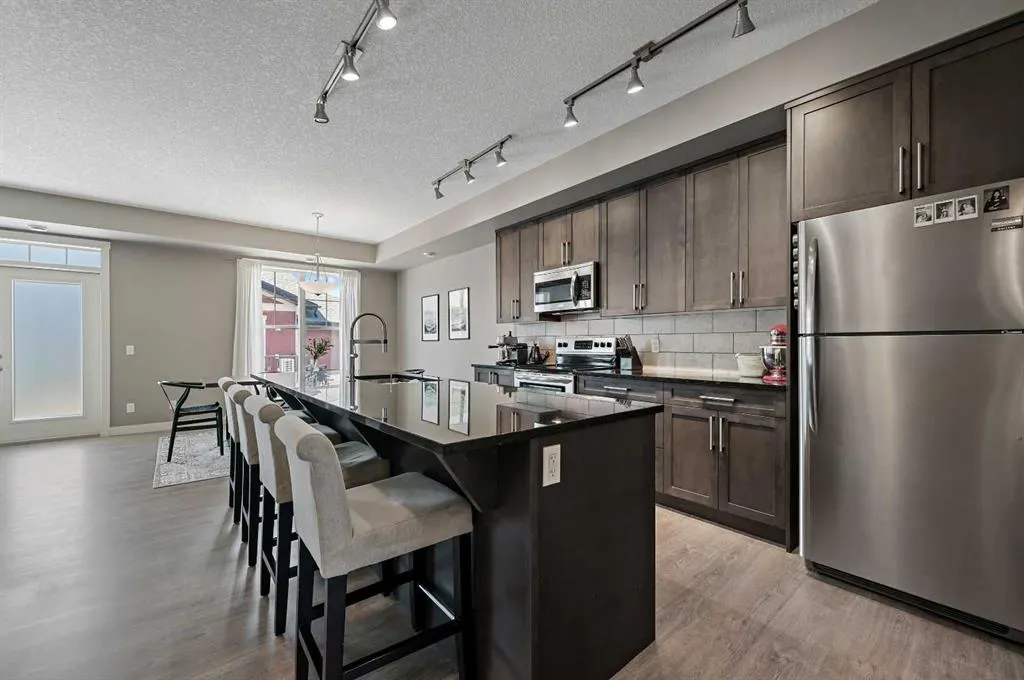 310 Cranford Walk SE