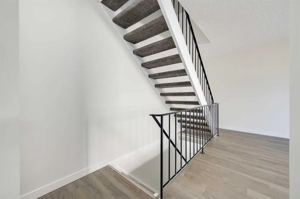 20 Alford Avenue, #35