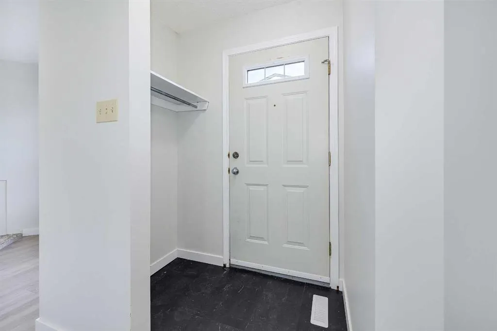 20 Alford Avenue, #35