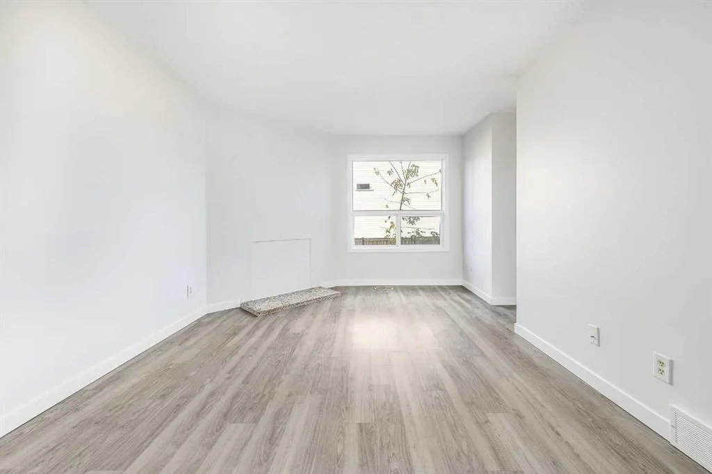 20 Alford Avenue, #35