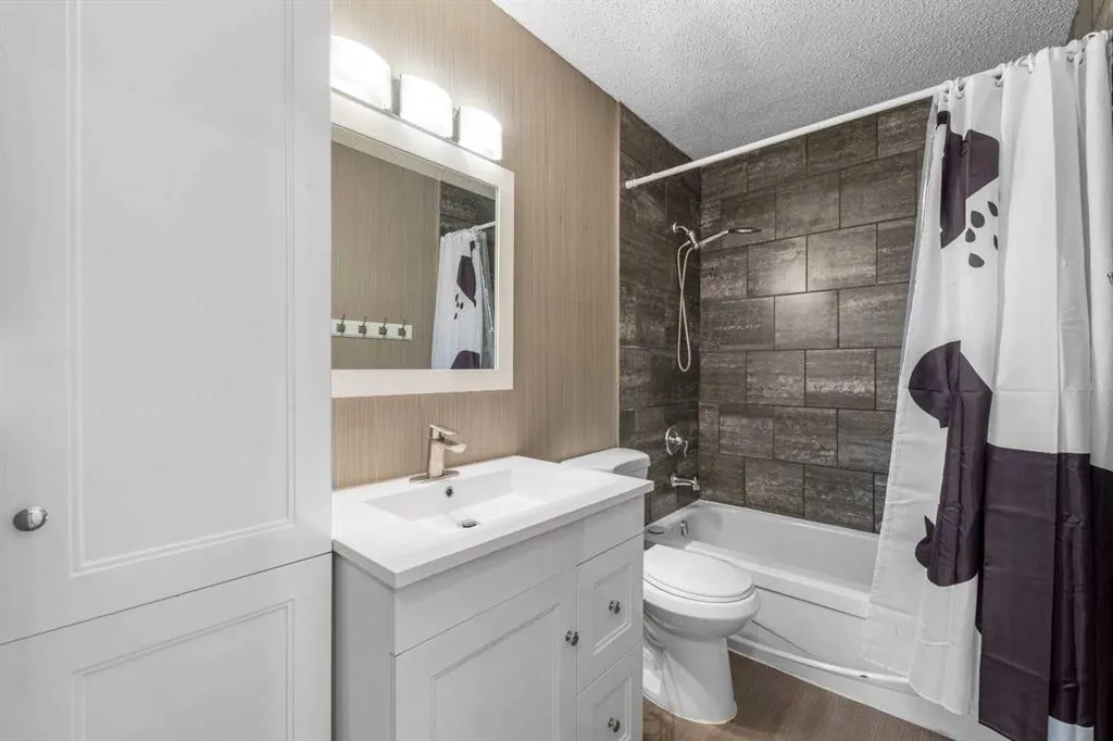 36 Brentwood Drive E