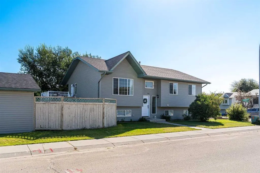 163 Strathaven Crescent