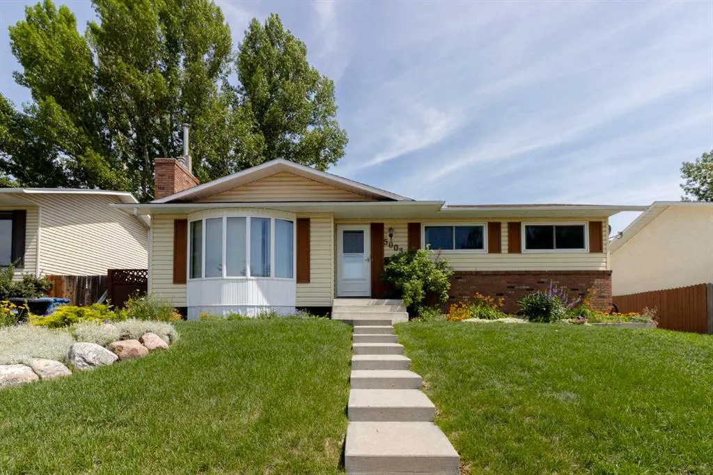 5003 Vantage Crescent NW