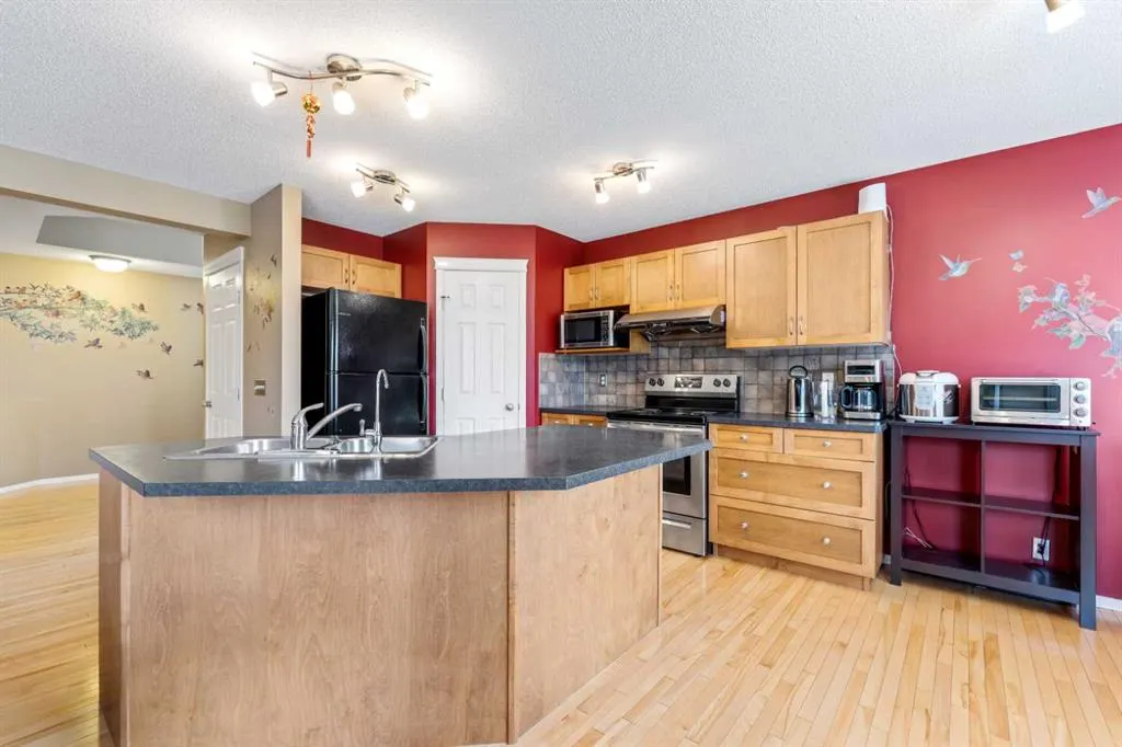 13 Covewood Manor NE