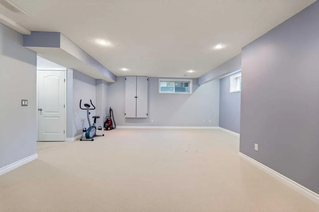 13 Covewood Manor NE