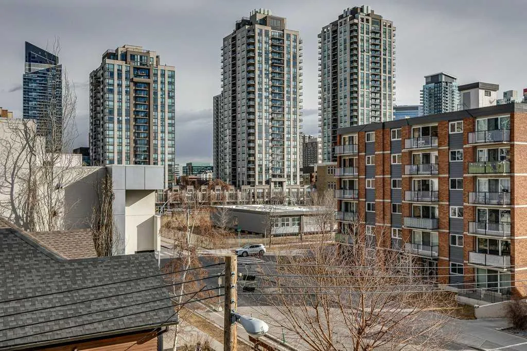 1208 14 Avenue SW, #404