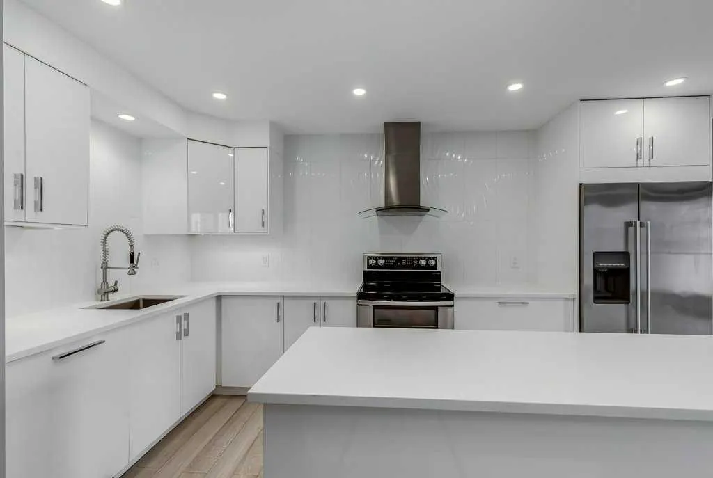 1208 14 Avenue SW, #404
