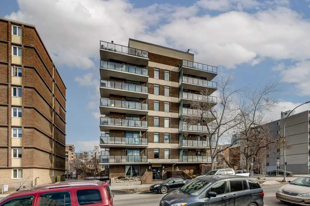 1208 14 Avenue SW, #404