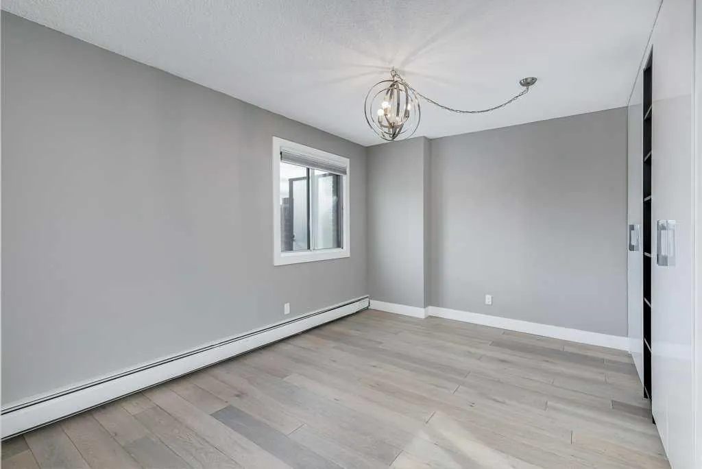 1208 14 Avenue SW, #404