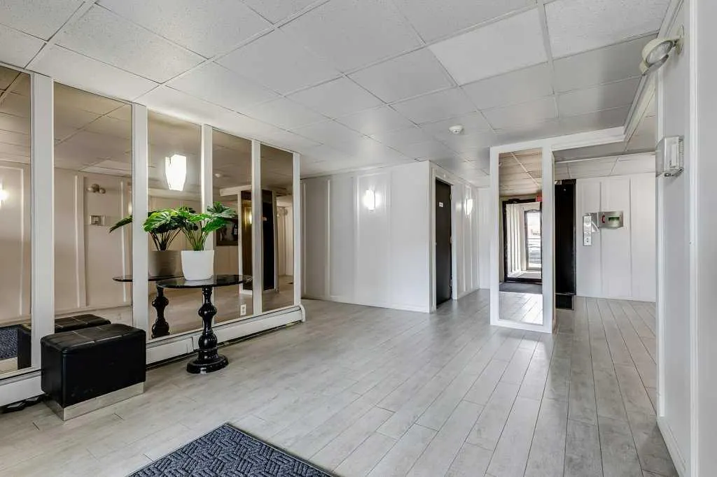 1208 14 Avenue SW, #404