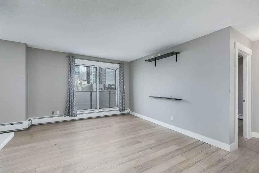 1208 14 Avenue SW, #404