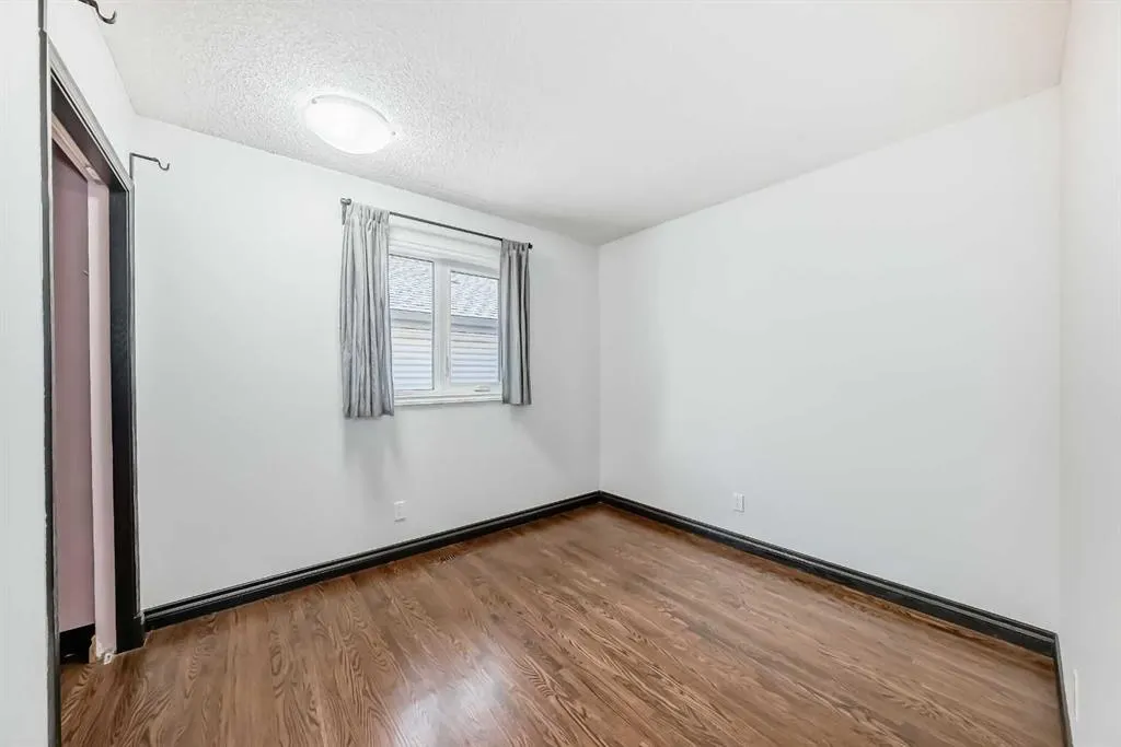 96 Douglas Shore Close SE