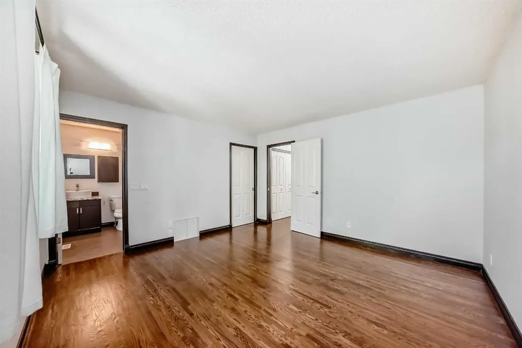 96 Douglas Shore Close SE