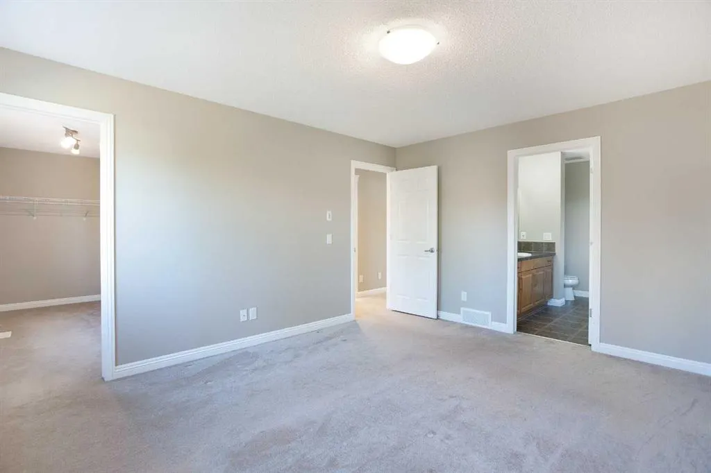 489 Mahogany Court SE