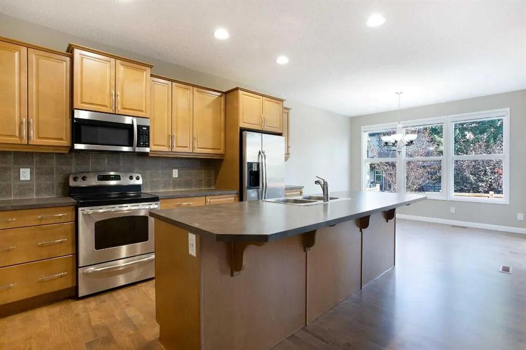 489 Mahogany Court SE