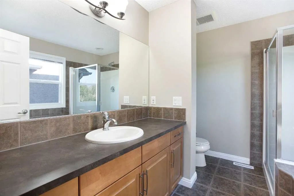 489 Mahogany Court SE