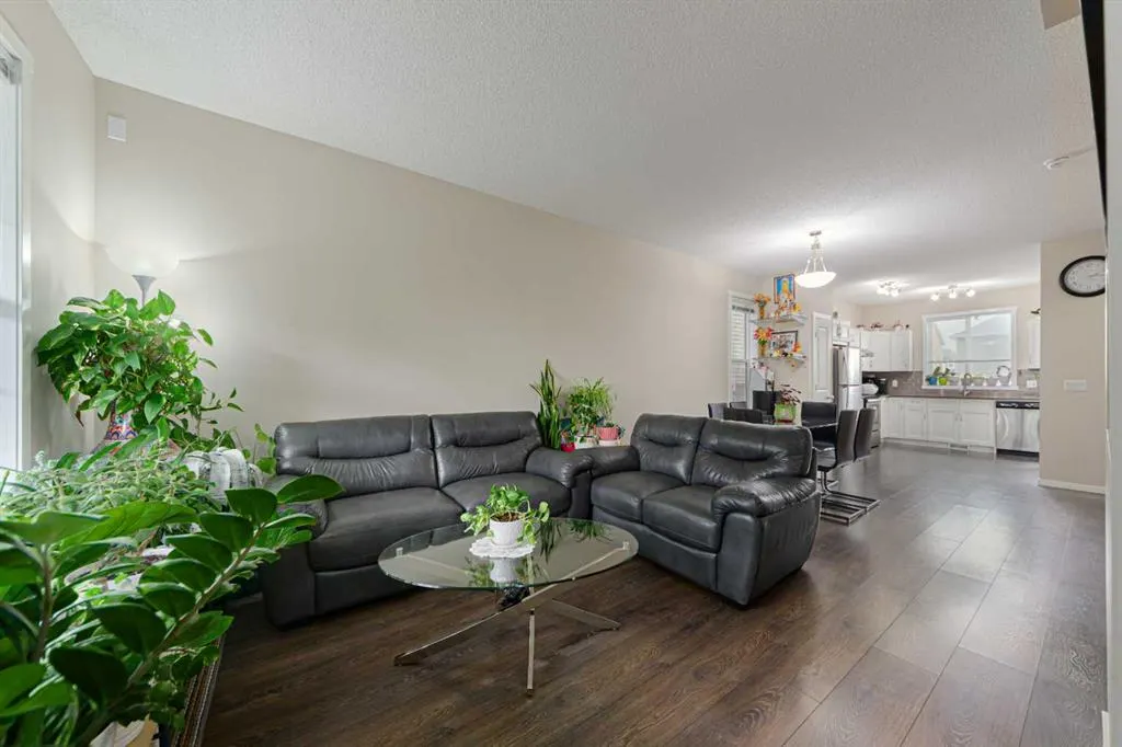 74 Legacy Boulevard SE