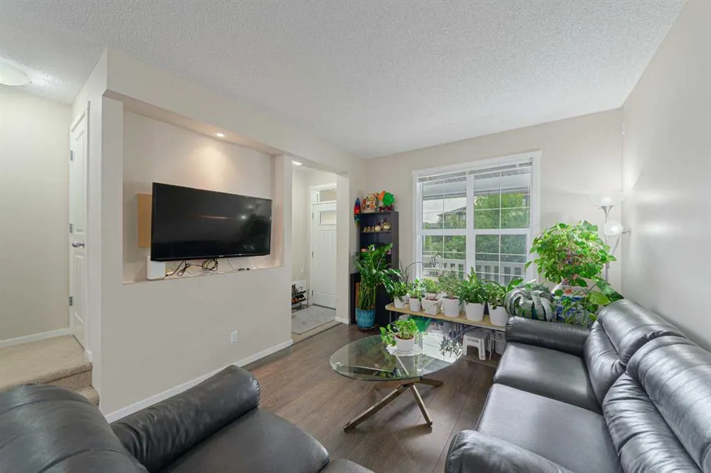 74 Legacy Boulevard SE