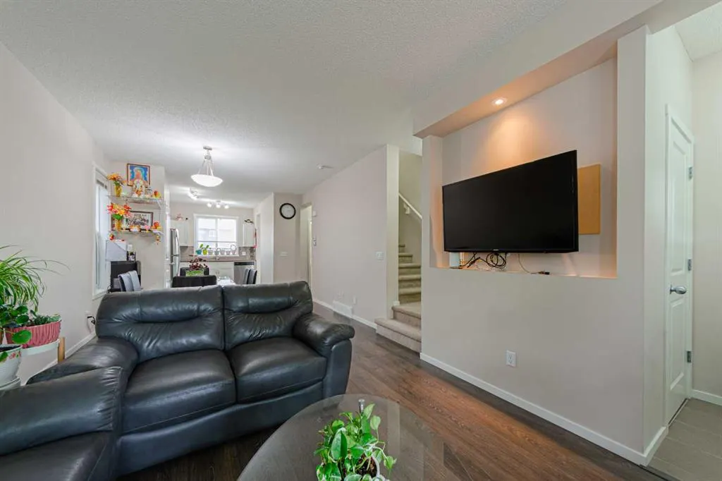 74 Legacy Boulevard SE