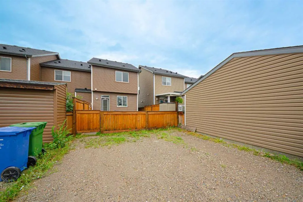 74 Legacy Boulevard SE