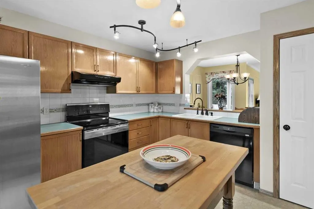 56 Hidden Spring Place NW