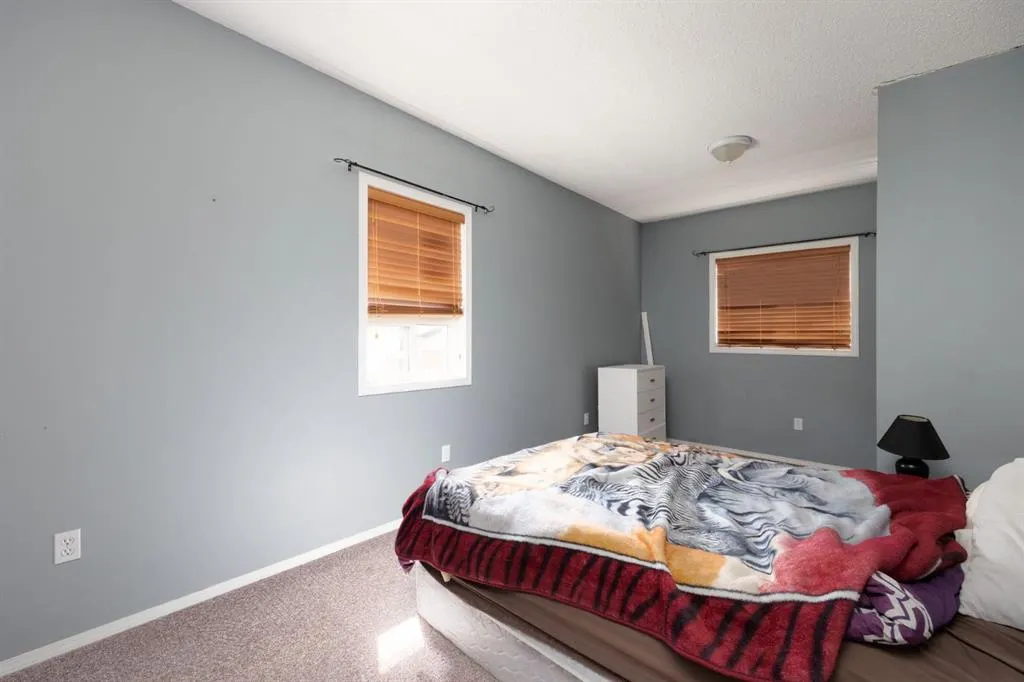 368 Grey Crescent