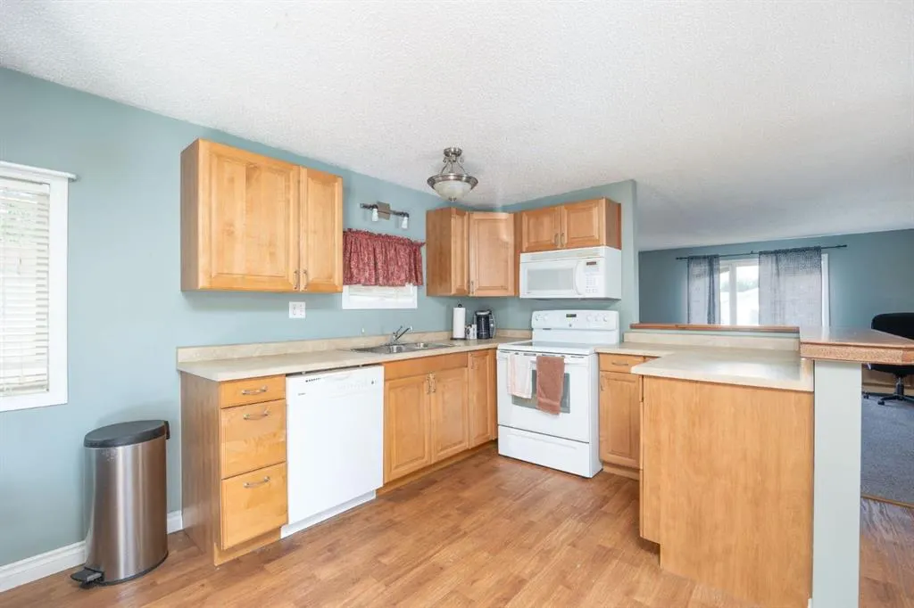 368 Grey Crescent