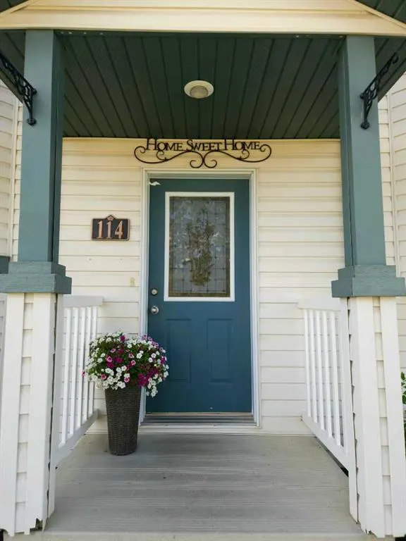 114 Robinson Avenue