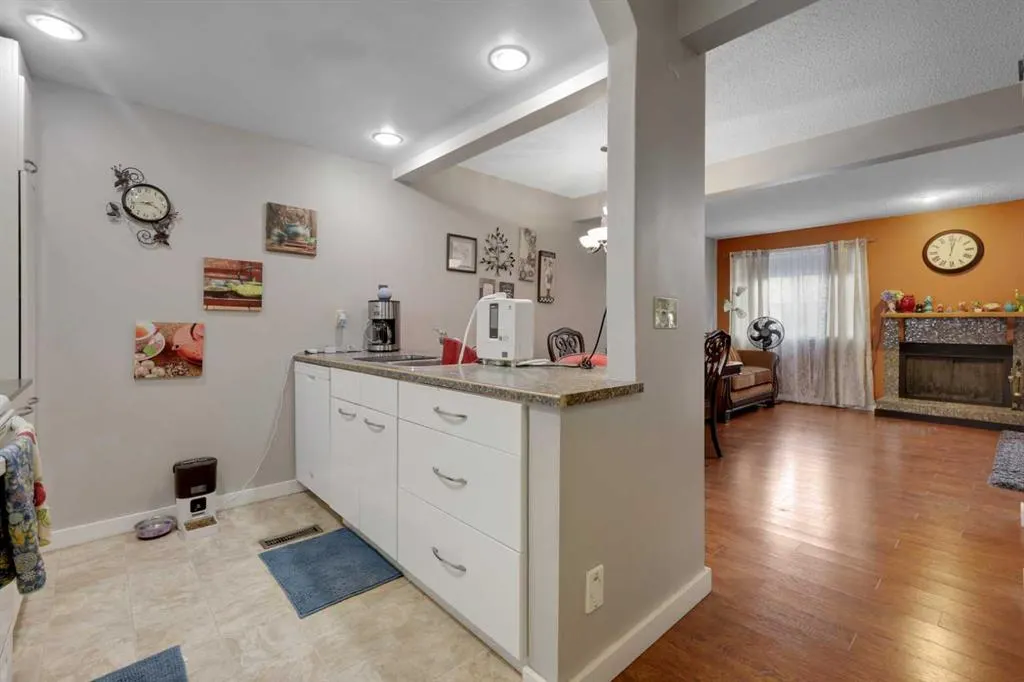 41 Glenbrook Crescent, #17