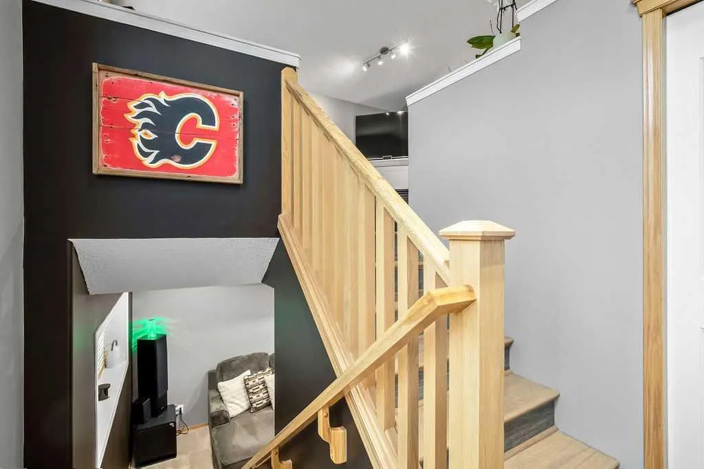 128 Cramond Crescent SE