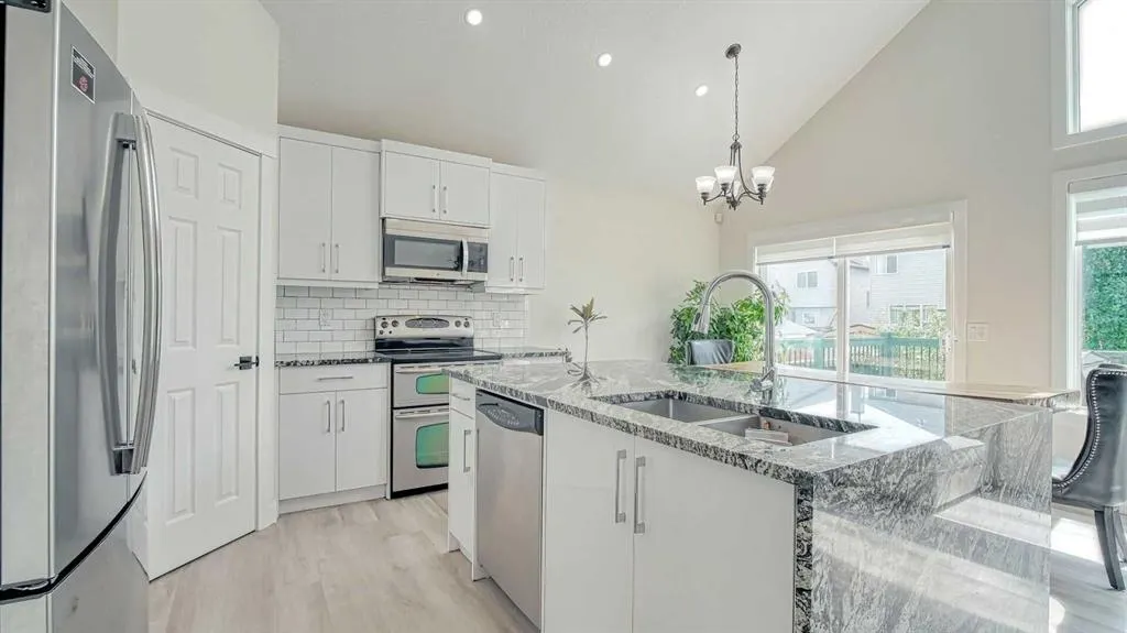 340 Copperfield Boulevard SE