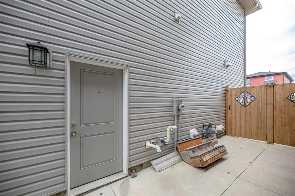 343 Savanna Avenue NE