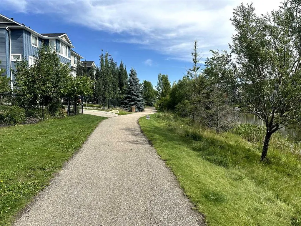 388 Bayview Way SW