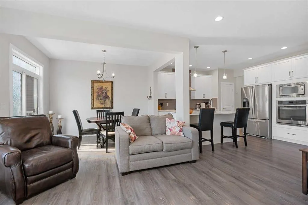 388 Bayview Way SW