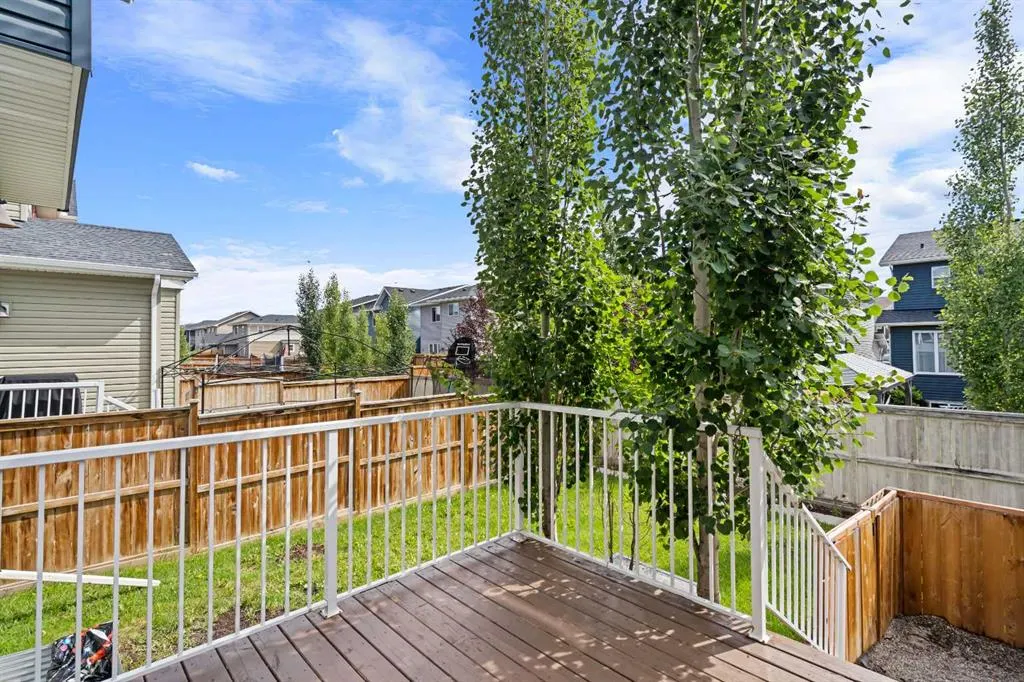 388 Bayview Way SW