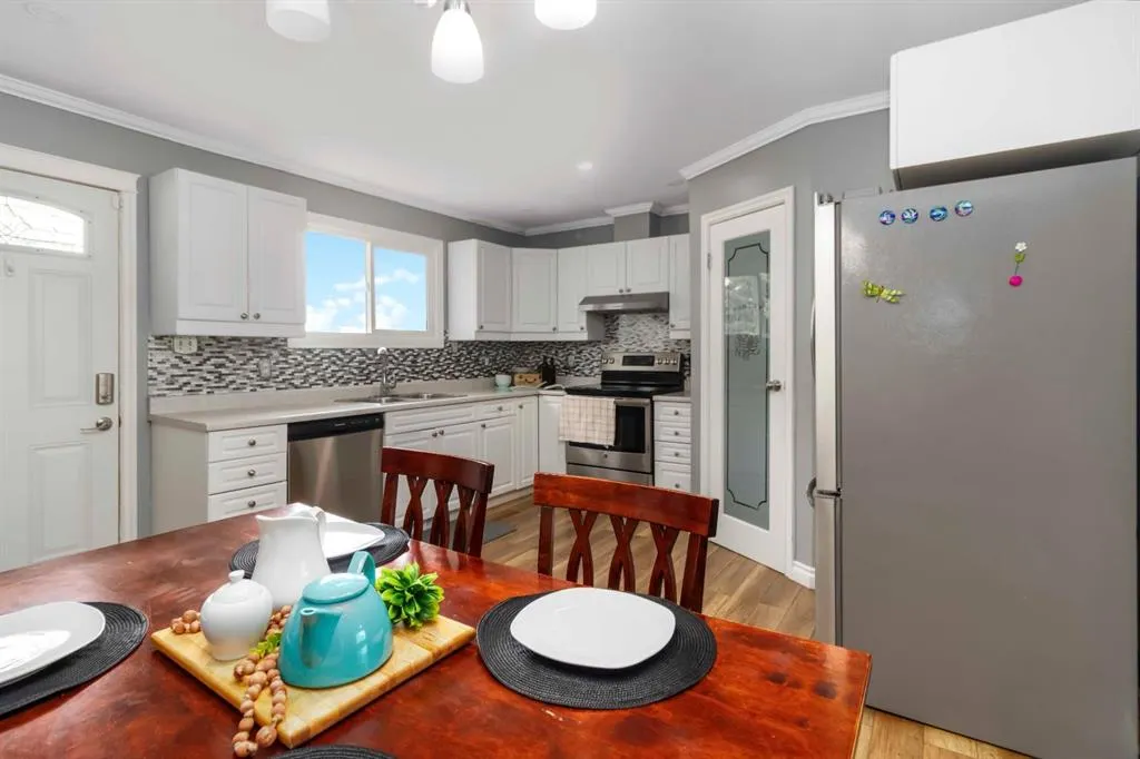 150 Hilltop Crescent