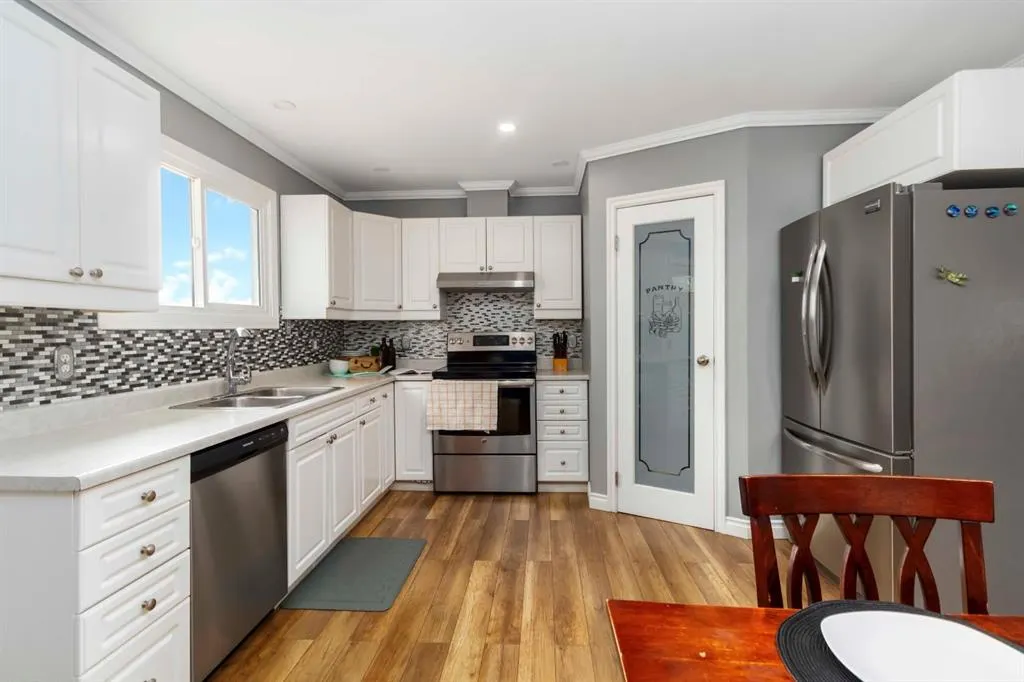 150 Hilltop Crescent