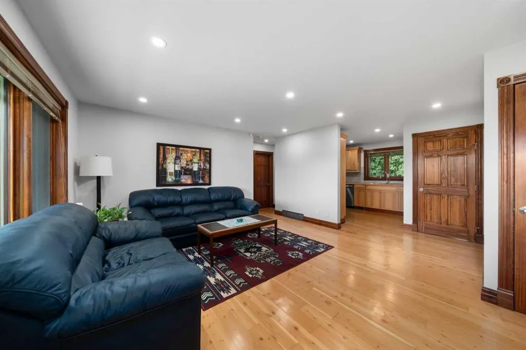 17 Oak Avenue