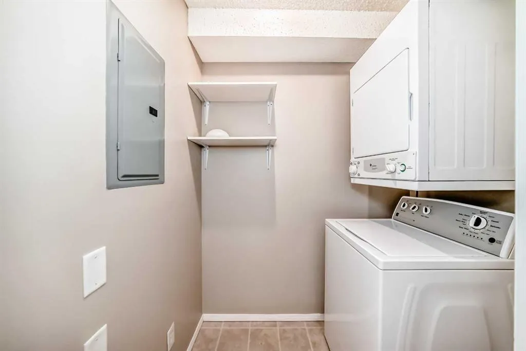 2371 Eversyde Avenue SW, #1225