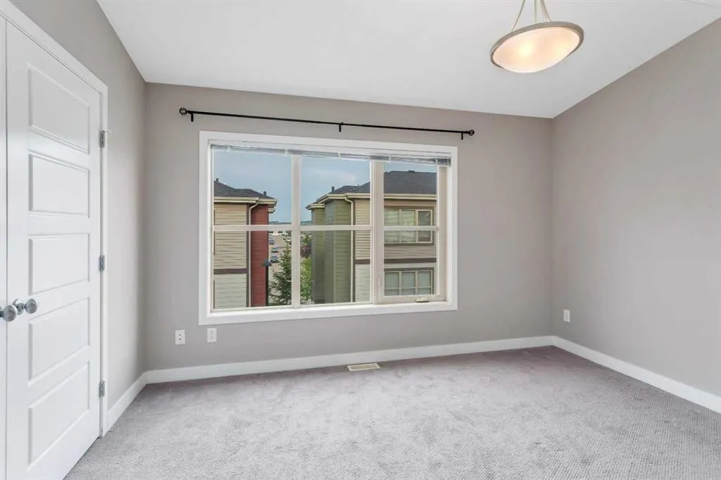 125 Caribou Crescent, #602