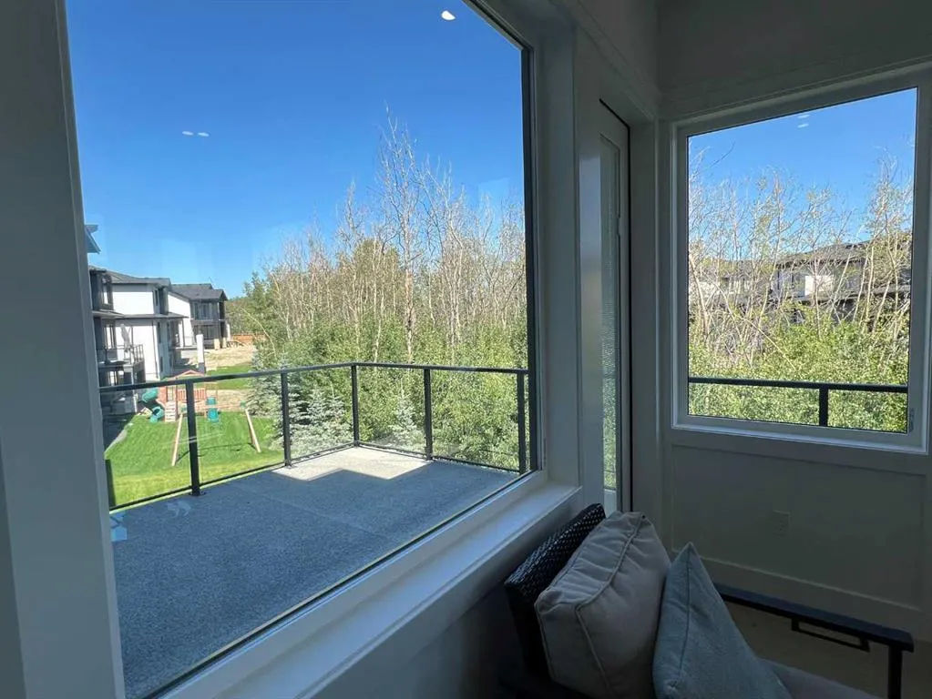 48 Rockcliff Terrace NW