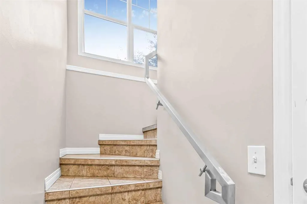 3232 New Brighton Gardens SE
