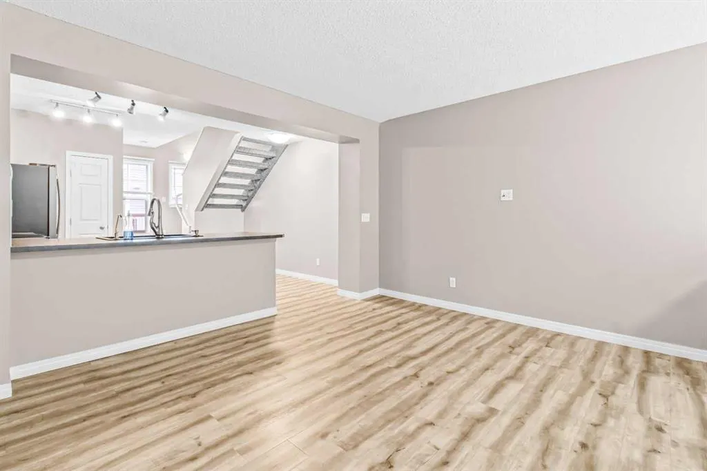 3232 New Brighton Gardens SE