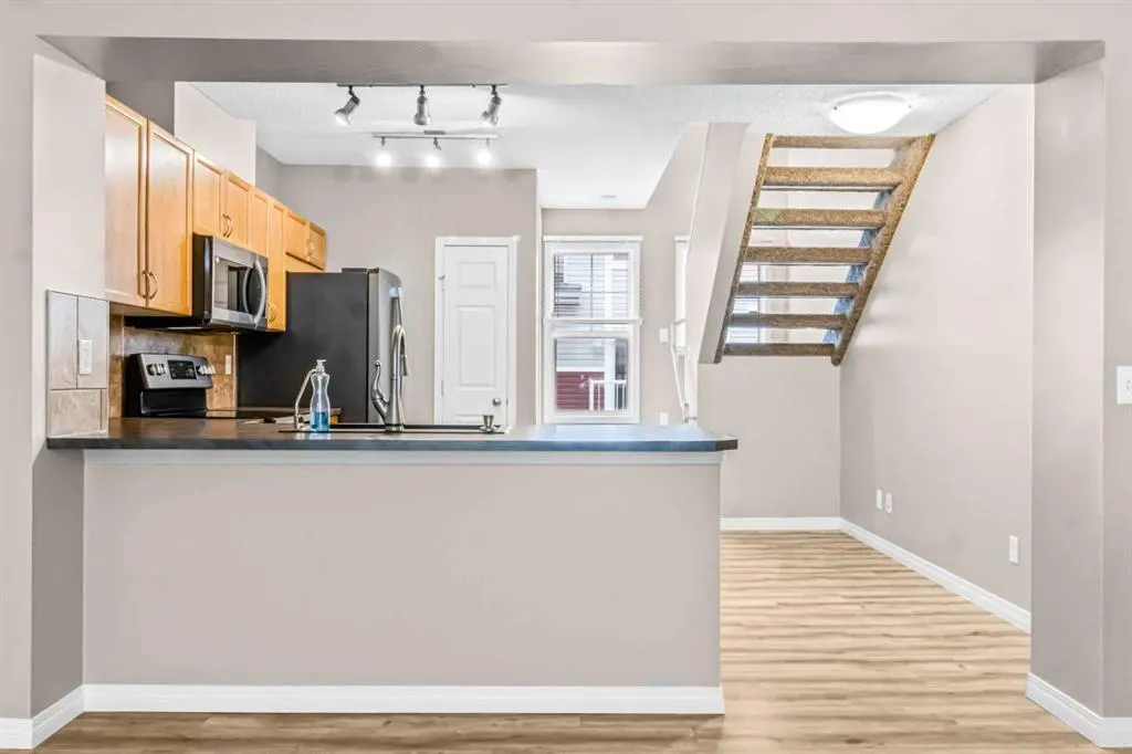 3232 New Brighton Gardens SE