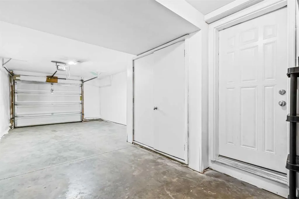 3232 New Brighton Gardens SE