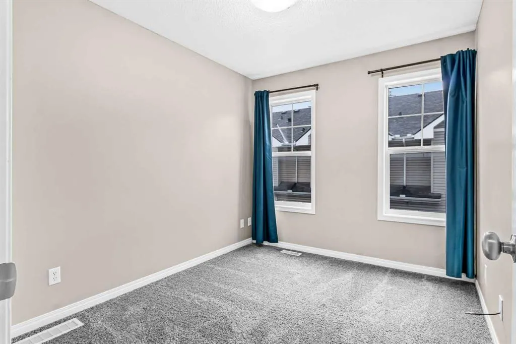 3232 New Brighton Gardens SE