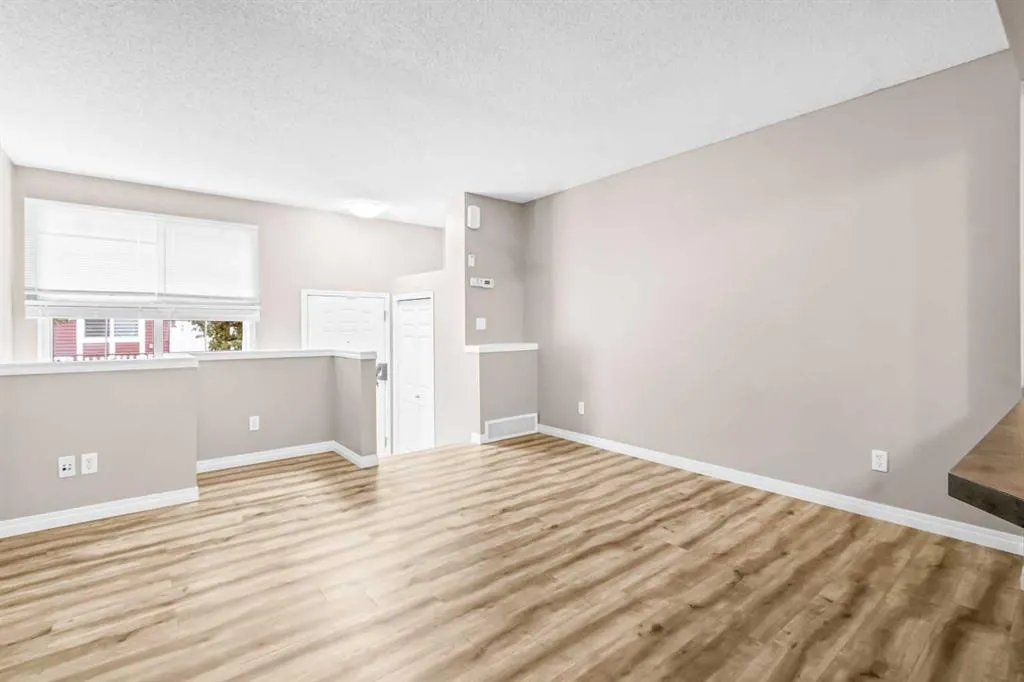 3232 New Brighton Gardens SE