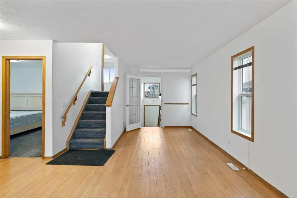 127 Tarawood Grove NE